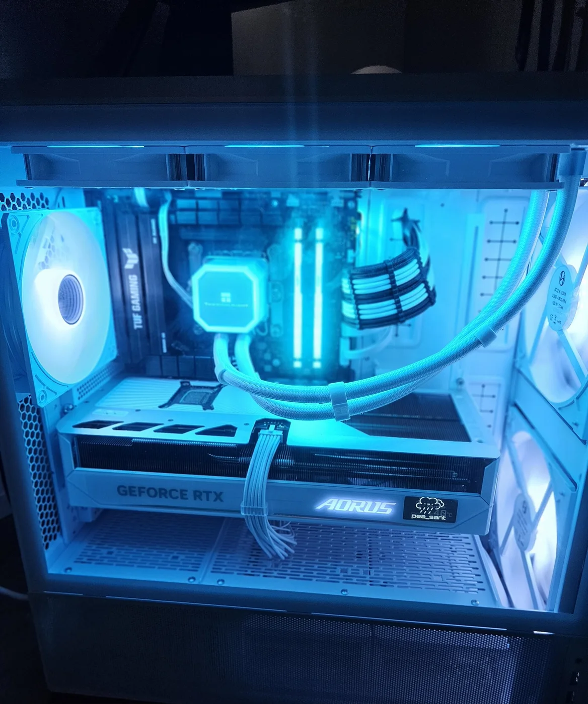 PC Gamer Ryzen 5 5600X + Aorus RTX 3060 Ti — watercooling